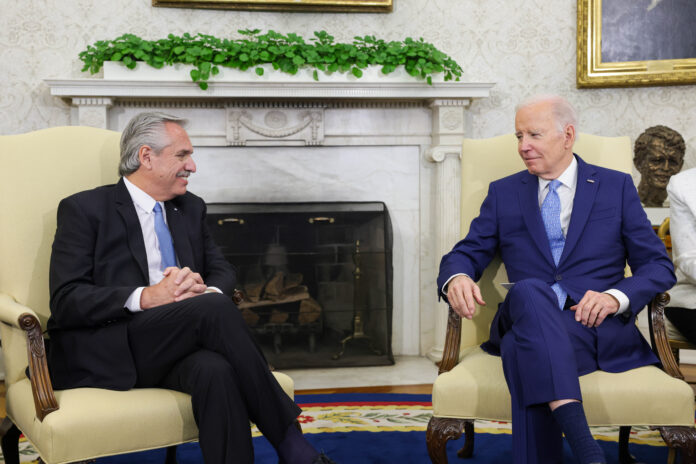 Fernández pidió a Biden que mantenga su apoyo ante el FMI